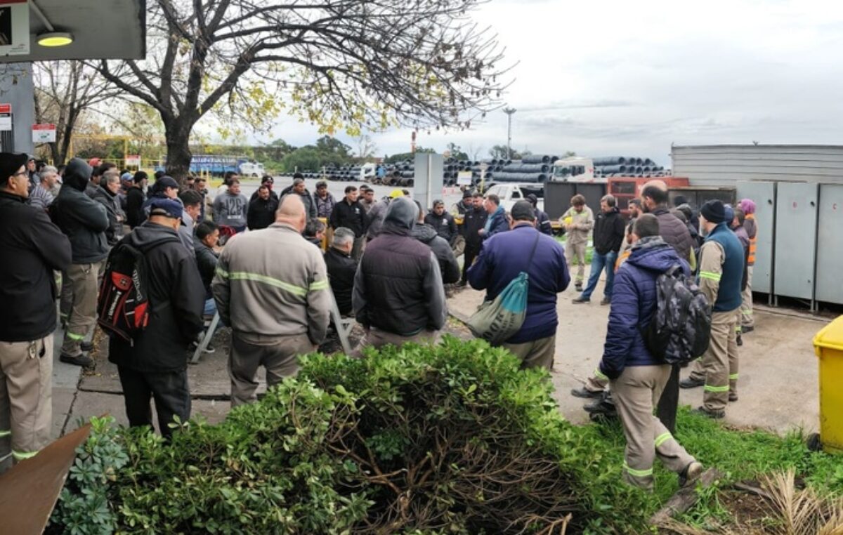 Más de 100 familias en riesgo de quedar en la calle por el ajuste en Acindar