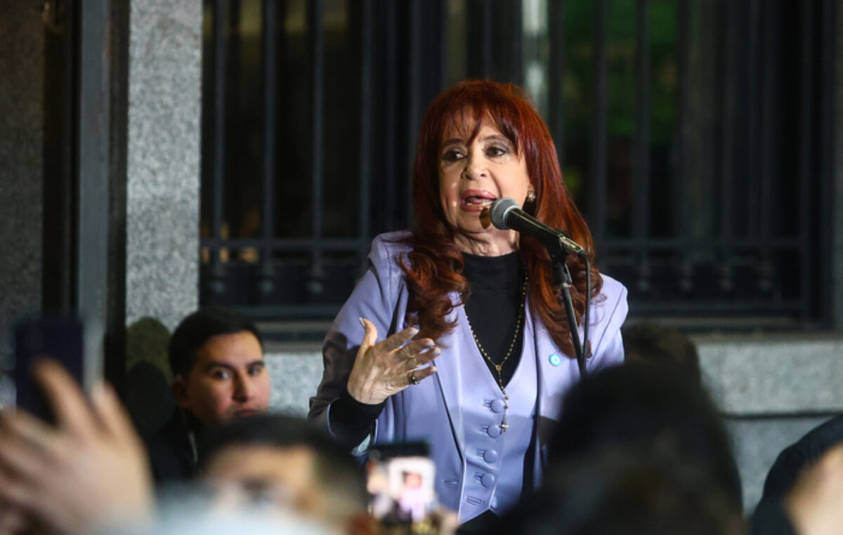 «Un cepo al voto popular»: más de 500 intendentes rechazaron la proscripción de Cristina Kirchner