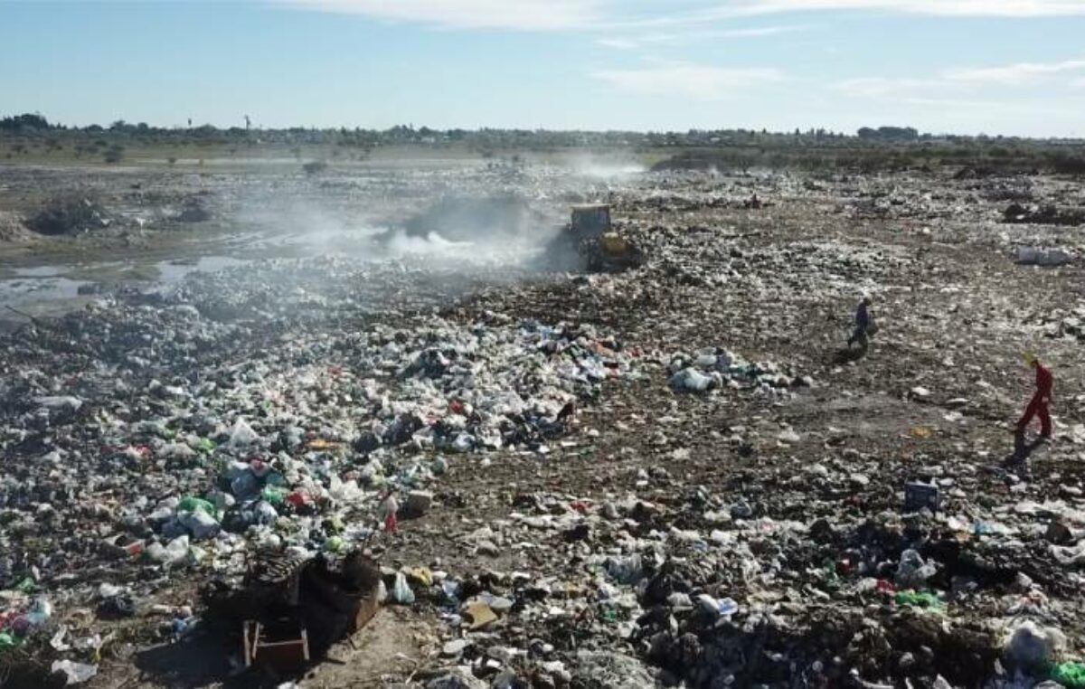 Las industrias generan 11 millones de toneladas anuales de basura y solo el 10% recibe el tratamiento adecuado