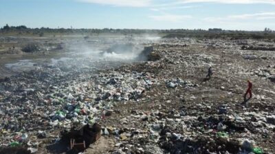 Las industrias generan 11 millones de toneladas anuales de basura y solo el 10% recibe el tratamiento adecuado