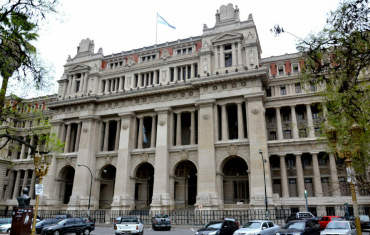 La Corte nacional activa la demanda por la deuda previsional y Santa Fe celebra con cautela