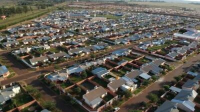 Con fondos propios, Misiones sostiene la política habitacional en contraste con Nación