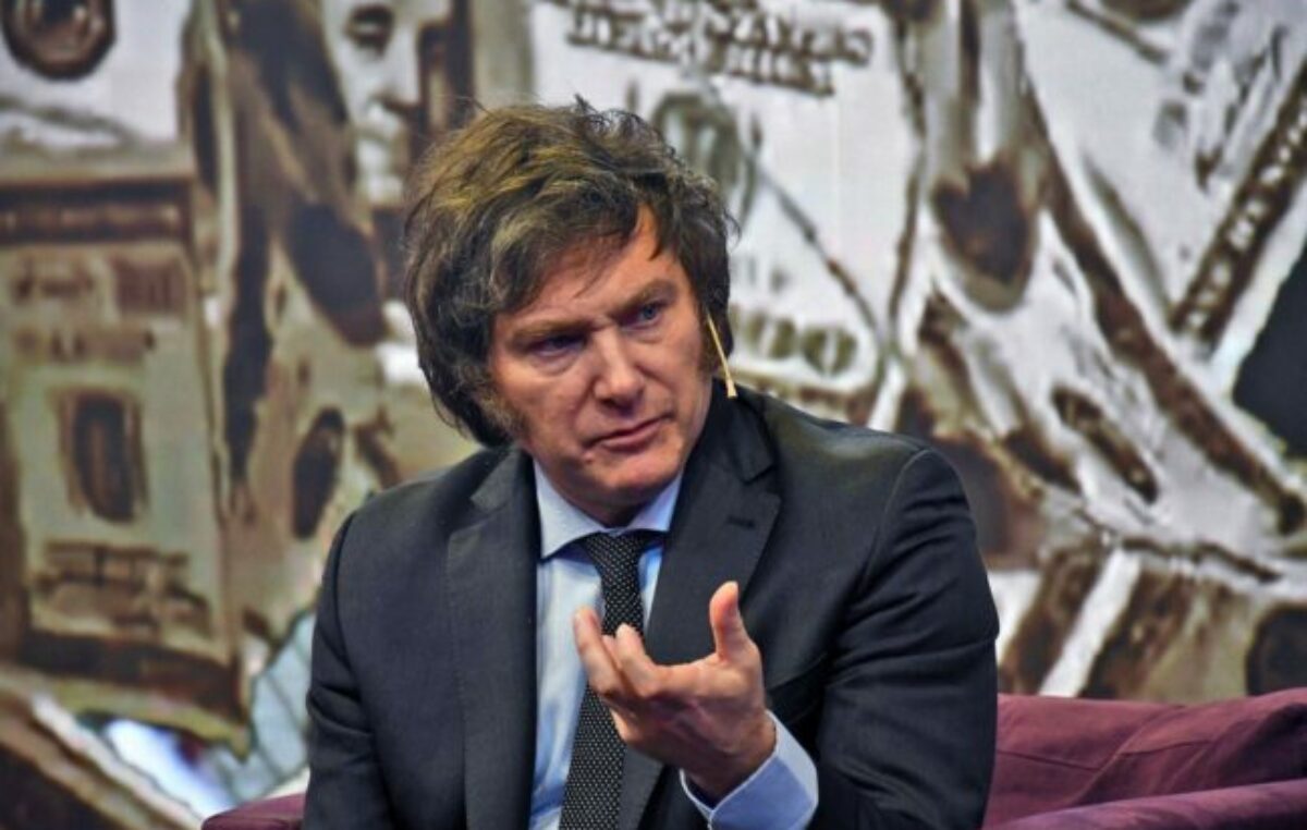 El gran engaño cambiario del gobierno: contiene el dólar con reservas prestadas mientras habla de «mercado libre»