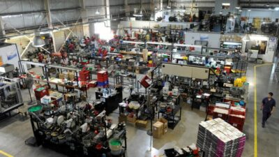 Afectadas por la recesión, pymes de Rosario y la región sacan créditos para pagar medio aguinaldo  