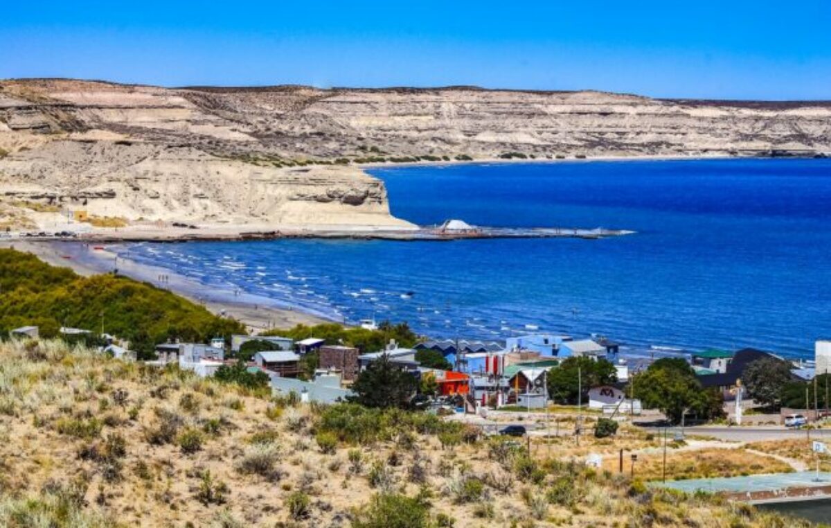 ”Yo Amo Pirámides” impulsa limpieza de microplásticos en las playas