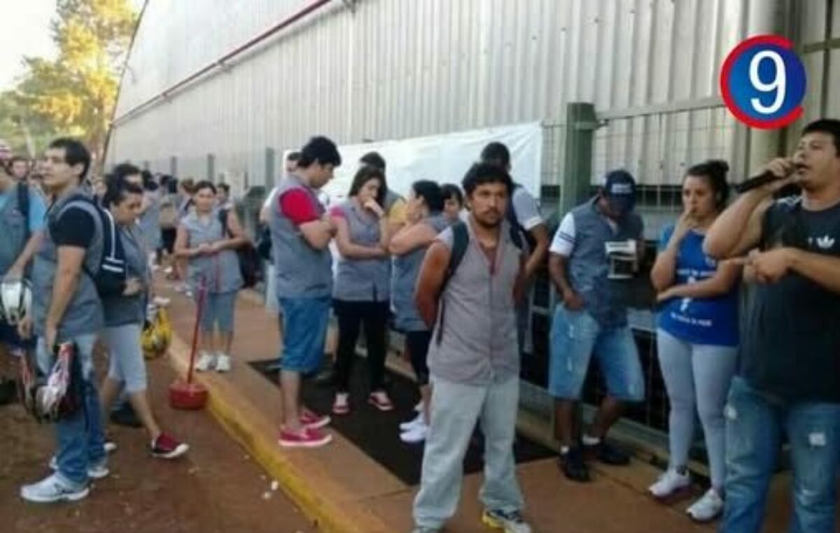 Dass despidió a 100 trabajadores en Eldorado y responsabilizan a Milei por la apertura de importaciones