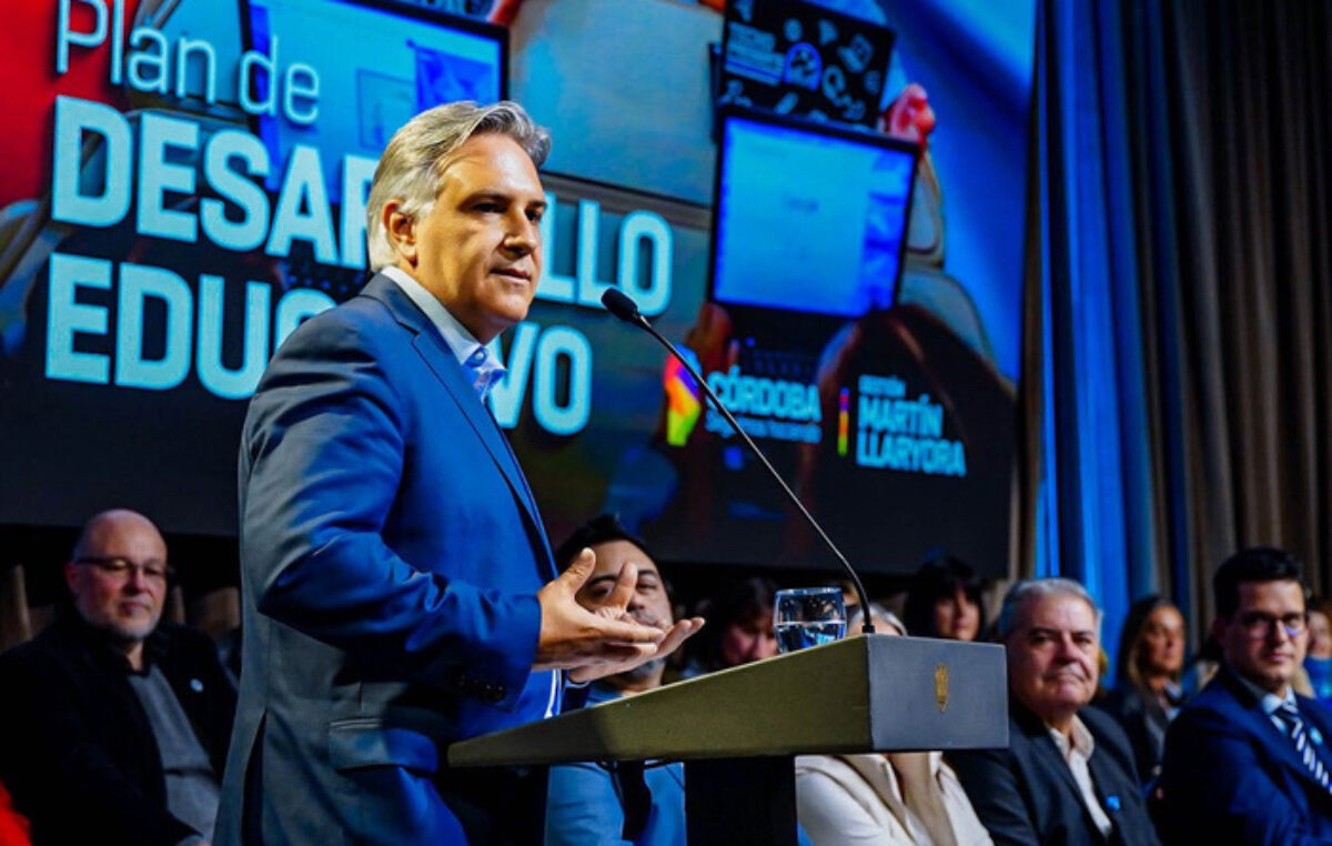 Llaryora se desmarca del Gobierno y anuncia un fuerte aumento a jubilados cordobeses
