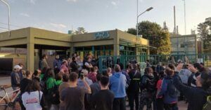 Tensión en la Petroquímica Río Tercero: «La empresa está militarizada»