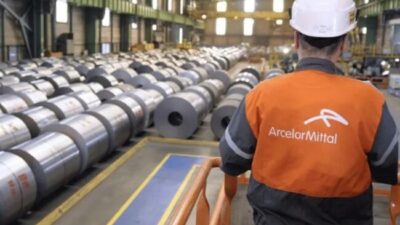 Acindar detuvo casi toda su producción en la planta de Villa Constitución y suspendió a 500 trabajadores