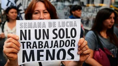 El lado oscuro del modelo Milei: 200 mil empleos menos y caída del 32% en los salarios