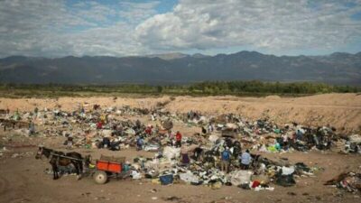 La crisis de los residuos y el plan que divide a provincia y municipios mendocinos