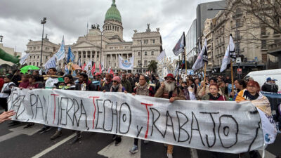 «Milei es hambre, hay que pelear»: el reclamo de los trabajadores en San Cayetano