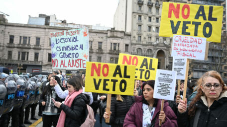 Los vetos de Milei benefician a los sectores de poder