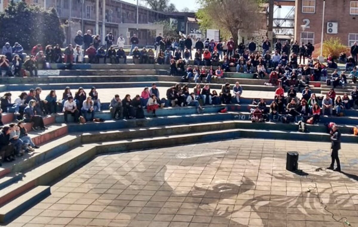 La UNRC advierte que por la caída de los salarios dejan de inyectarse en Río Cuarto y la región unos 1.640 millones de pesos al mes