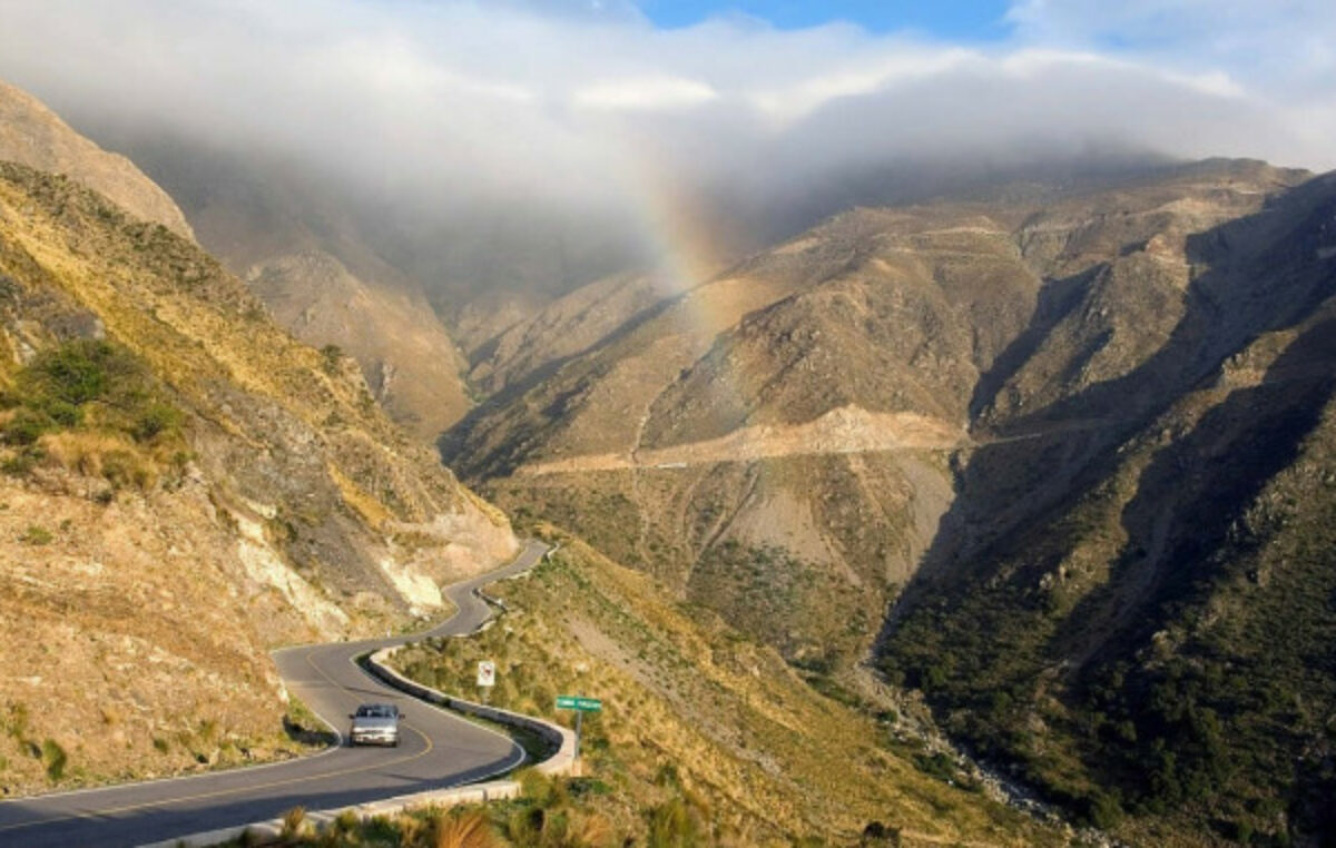 Ruta de las Sierras Centrales: el roadtrip argentino que sorprende con sus paisajes y pueblos únicos