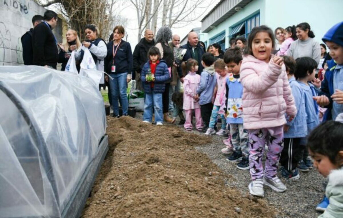 Buscan crear huertas en cuatro escuelas de Puerto Madryn