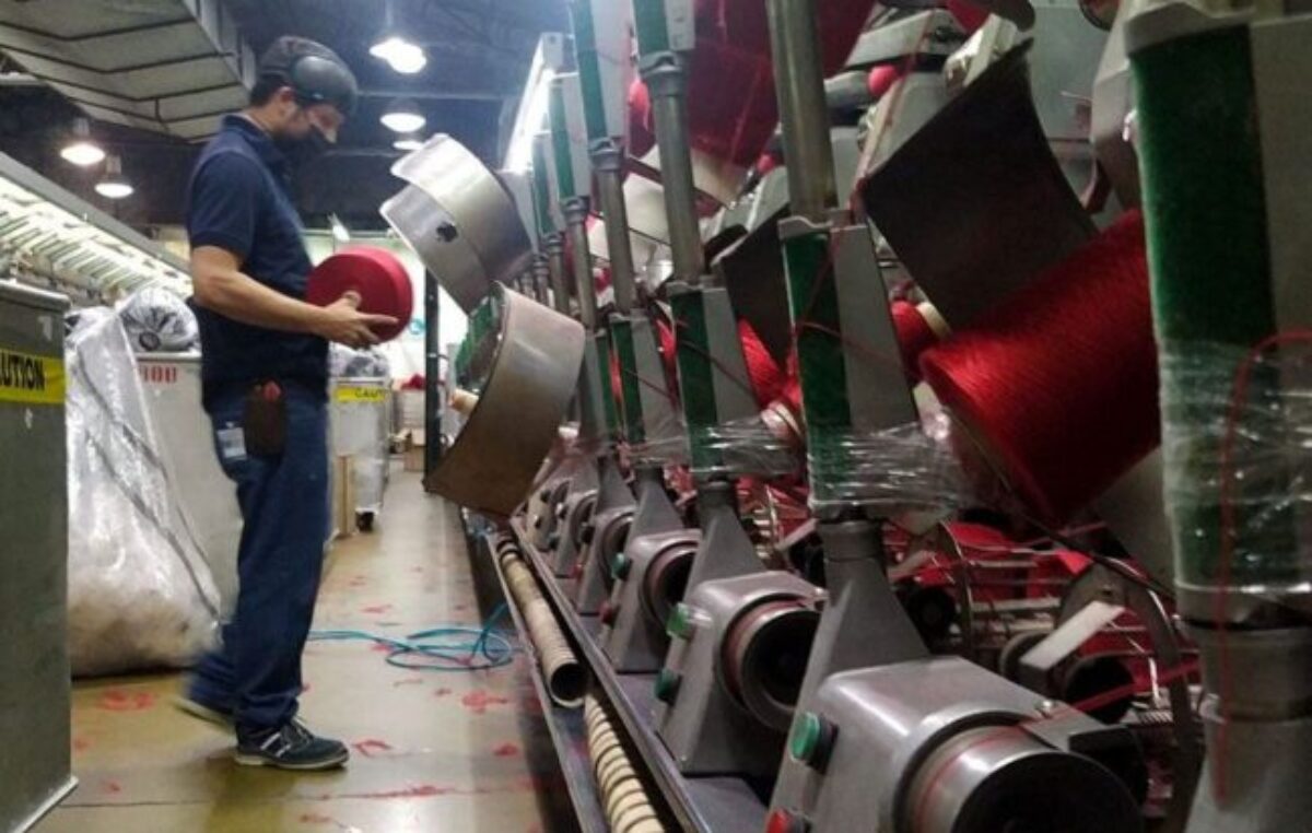 Fuerte caída en la producción textil