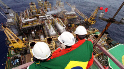 Brasil rompe récord y supera los 5 millones de barriles diarios de petróleo y gas