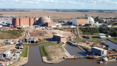 El Gobierno confirmó la privatización por decreto de la empresa que opera las tres centrales nucleares de Argentina