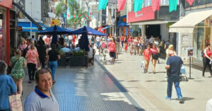 Ventas minoristas en Santa Fe: comerciantes advierten que el consumo está «deprimido» y que los clientes organizan sus compras con cautela
