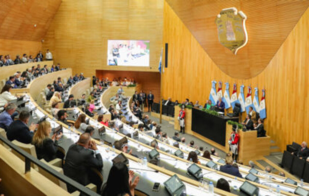 En menos de un año, casi 50% más de monotributistas en la Legislatura de Córdoba
