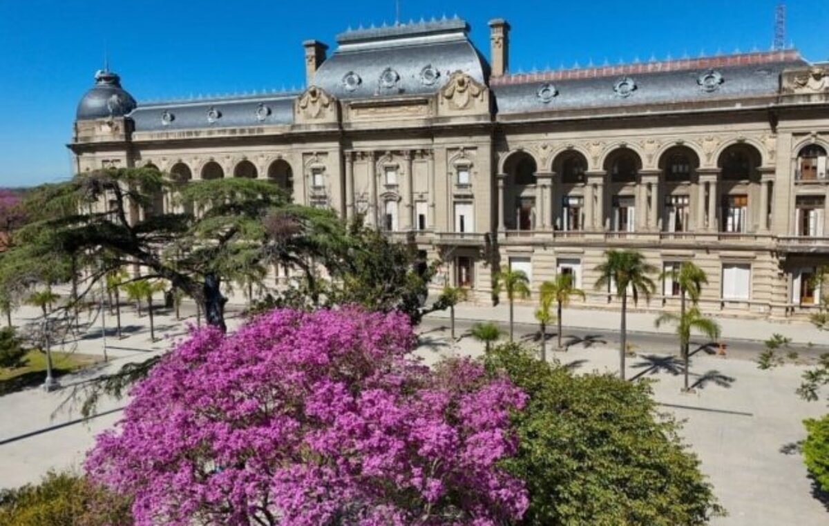 La nueva Constitución santafesina demandará la sanción de una veintena de leyes