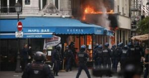 Francia en alerta por masivas protestas contra el ajuste económico