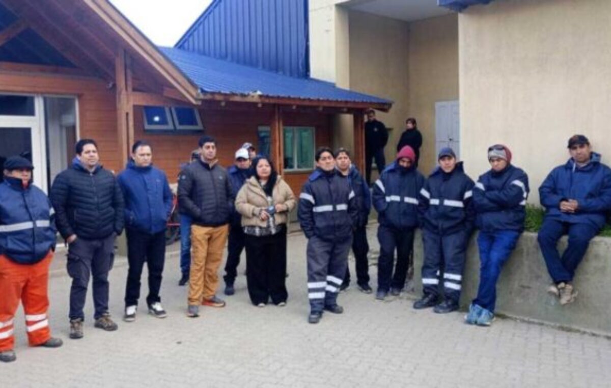Esquel: Trabajadores municipales levantaron medida de fuerza