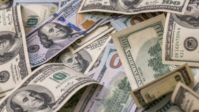 Sube la deuda del sector privado