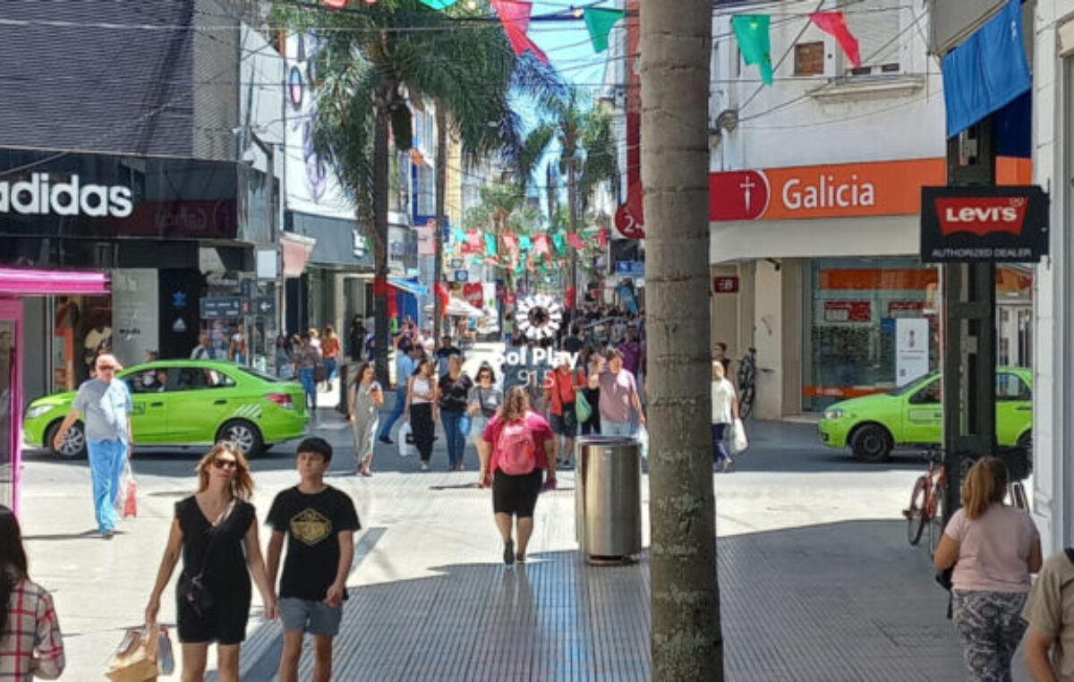Los comerciantes santafesinos sobre la caída del consumo: «La gente compra solo lo justo»