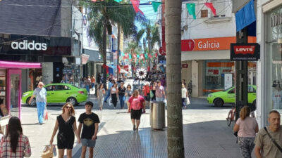 Los comerciantes santafesinos sobre la caída del consumo: «La gente compra solo lo justo»