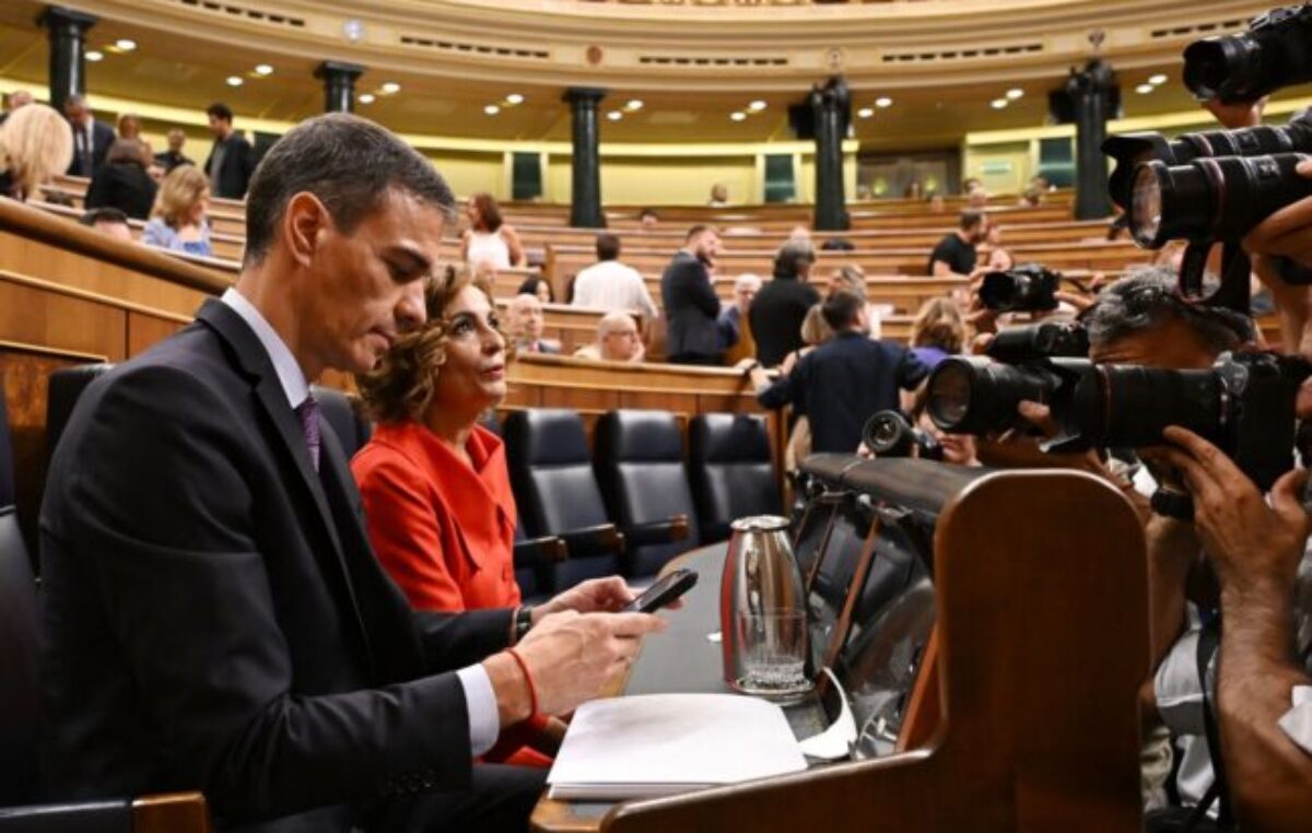 El líder independentista catalán Puigdemont retiró su apoyo a Pedro Sánchez