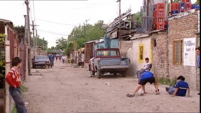 Más de 15 millones de argentinos no tienen agua corriente, gas natural o cloacas