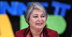 Jeannette Jara, la candidata que busca frenar a la derecha en Chile