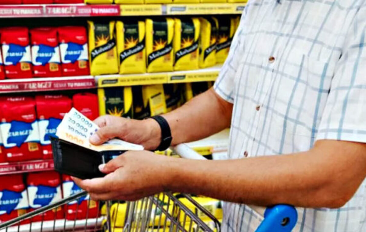 Mientras los mercados celebran, la economía real evidencia sus límites y expone las dificultades de los trabajadores