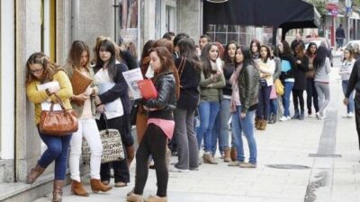 Milei, en una luna de miel sin salarios ni empleo