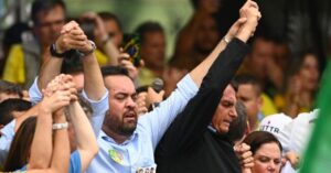 Quién es Cláudio Castro, el gobernador de Río de Janeiro que dirige una policía acusada de ser una «máquina de matar»