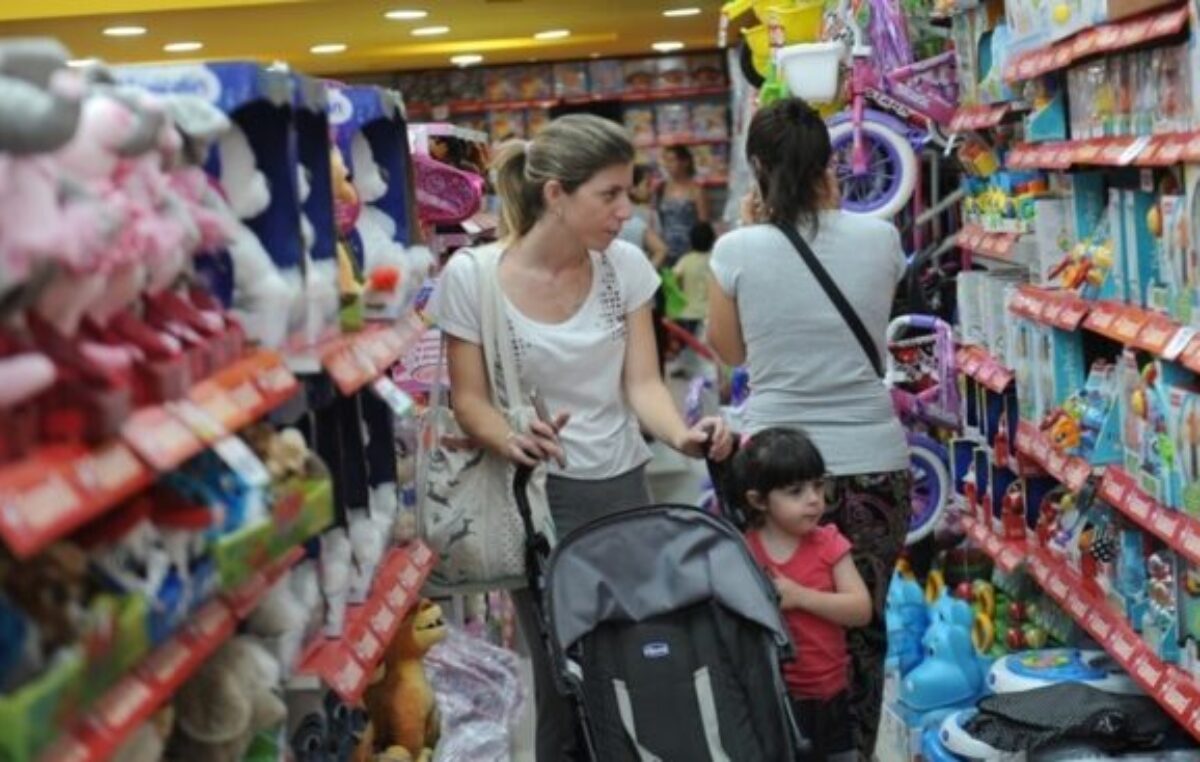 La clase media se reduce: 29 millones se sienten parte, pero solo 20 millones lo son por ingresos