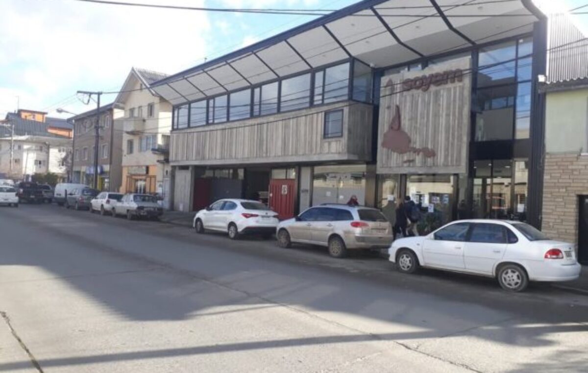 Bariloche: Trabajadores municipales del SOYEM reclaman bono, reapertura paritaria y evalúan acciones judiciales