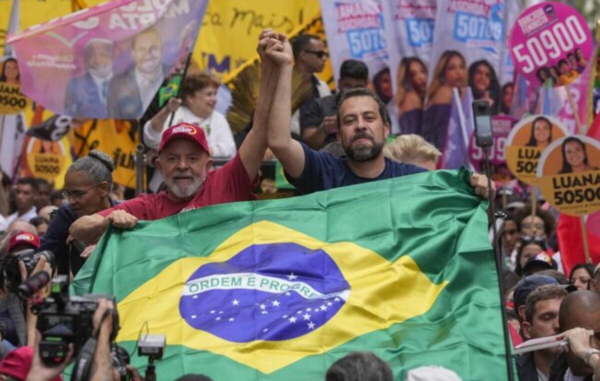 Brasil aumentará el salario mínimo a 293,7 dólares desde enero de 2026