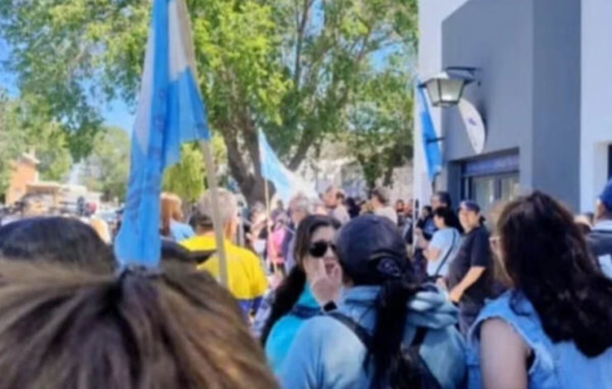 Caleta Olivia: Sin acuerdo ni el 15 %, el conflicto municipal se prolonga y suma un paro de cinco días