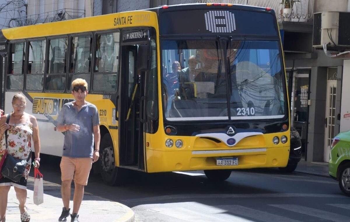 Santa Fe: Una investigación revela caída de viajes y menor accesibilidad al transporte para sectores vulnerables