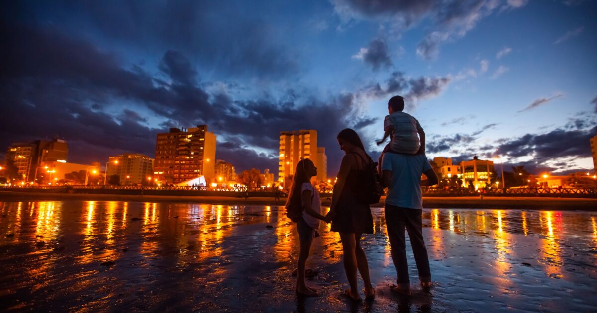 Puerto Madryn: el destino donde las playas sorprenden y el mar cobra vida