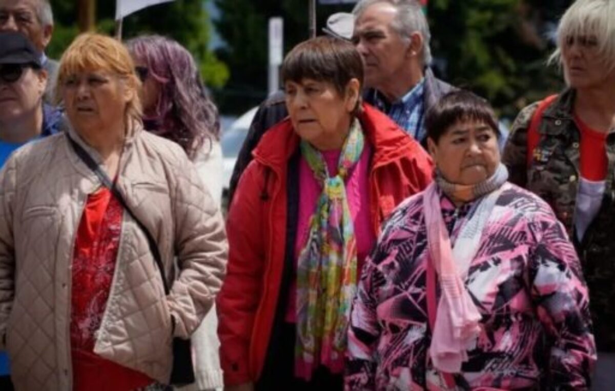 Cada vez hay más jubilados que tienen que trabajar por supervivencia