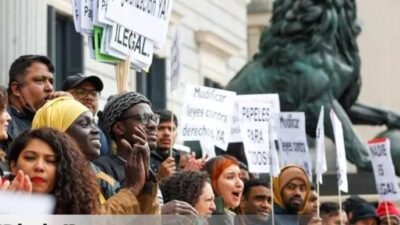 España legaliza a medio millón de migrantes para frenar la exclusión y el trabajo informal