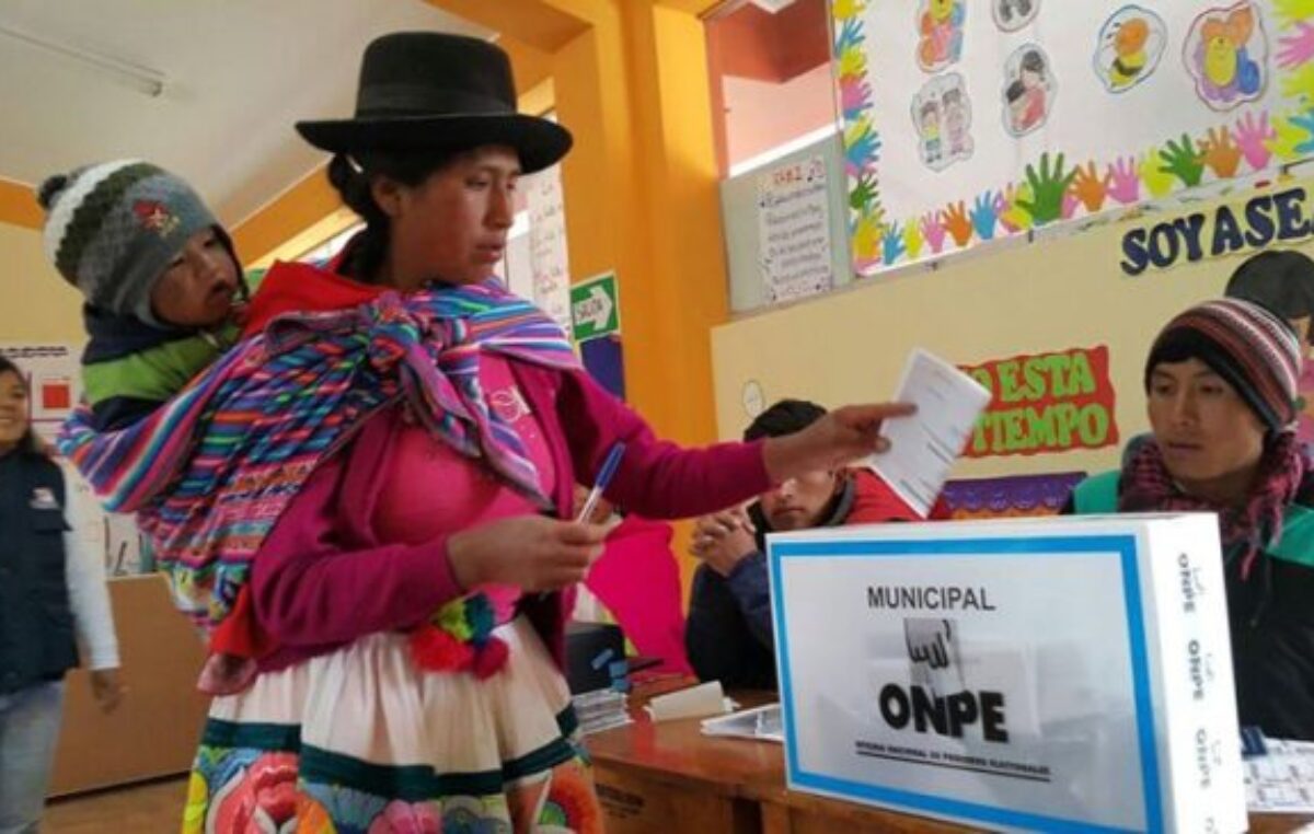 Elecciones en Perú: Siete candidatos competitivos frente a una dispersión récord