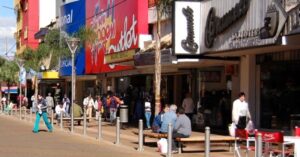 Comercio, industria y construcción no repuntan y la crisis golpea más fuerte a Posadas por la fuga hacia Encarnación