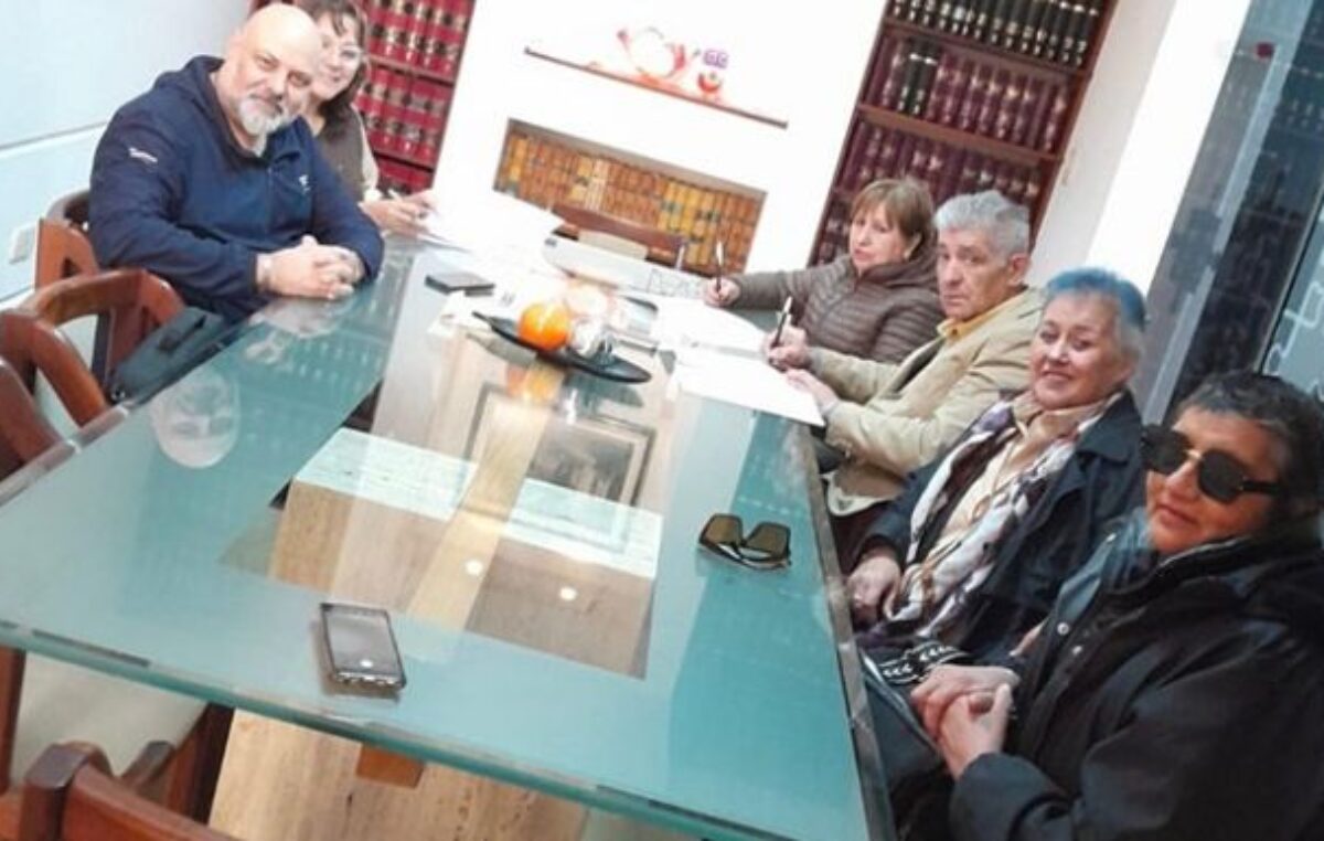 Villa María: Jubilados municipales y Mutual Yrigoyen firmaron un convenio