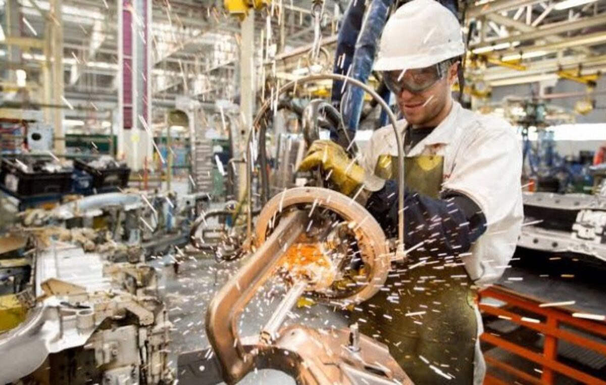 Fuerte caída de la actividad económica en julio, la mayor desde la pandemia