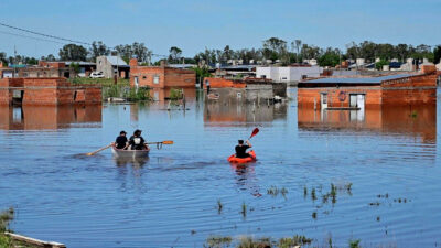 Milei anunció una ayuda millonaria para Bahía Blanca, pero ejecutó menos de la mitad de los fondos